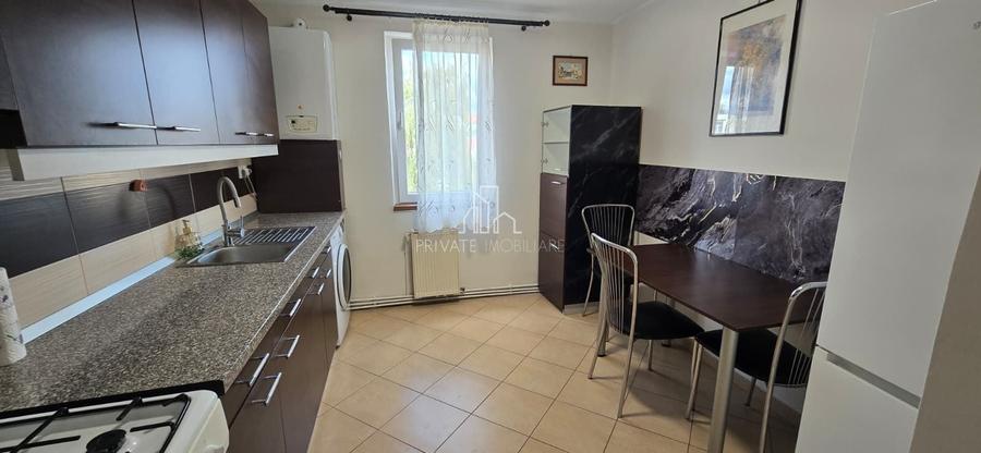 Apartament cu 2 camere decomandat în Central