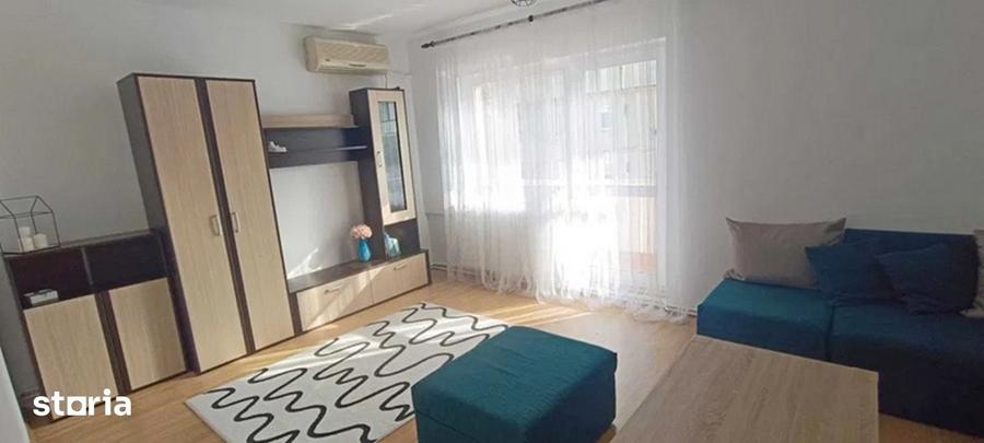 Apartament cu 3 camere decomandat în Turnișor