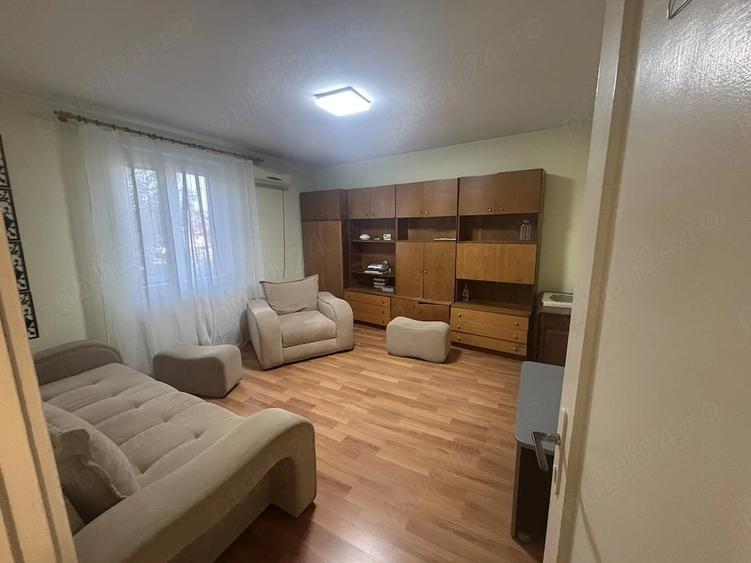 Apartament cu 2 camere decomandat în Calea Călărașilor