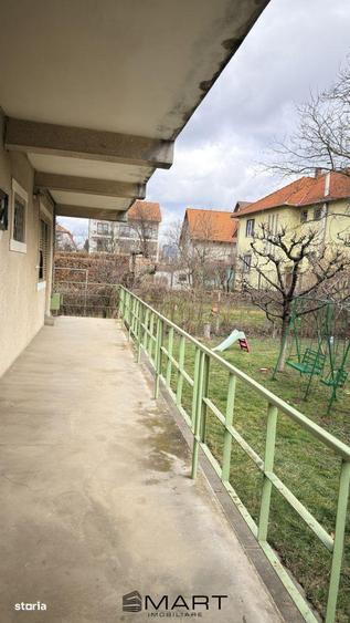 Apartament cu 3 camere în Sub Arini
