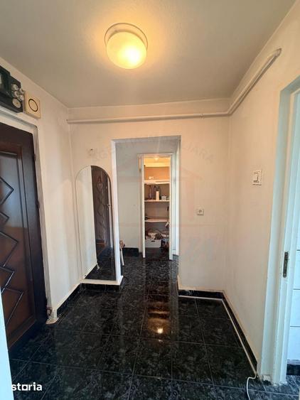 Apartament cu 4 camere în Micro 13
