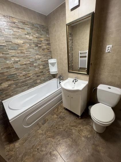 Inchiriez apartament 2 camere cu loc de parcare(direct la proprietar), zona Auchan Titan, sector 3 - 1