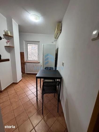 Garsonieră în Militari