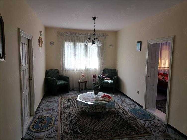 Vila S+P+1, cu teren generos, 11 camere, situata central in Eforie Sud, ideal pensiune - 6