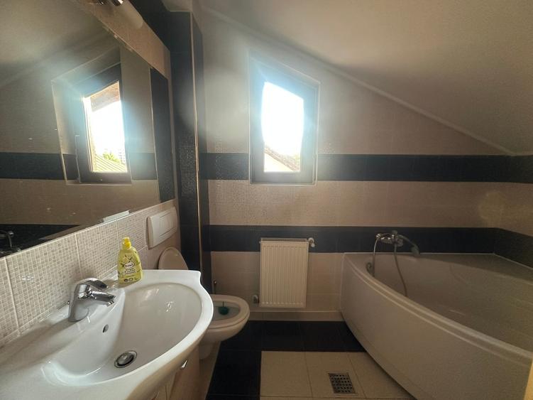 Casa p+1 + mansarda, 240mp utili, mobilata complet,singur curte, locuri parcare - 34