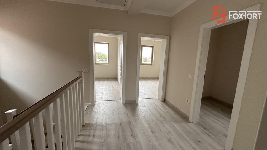 Duplex cu 5 camere despartit prin garaj, zona Giroc - 26