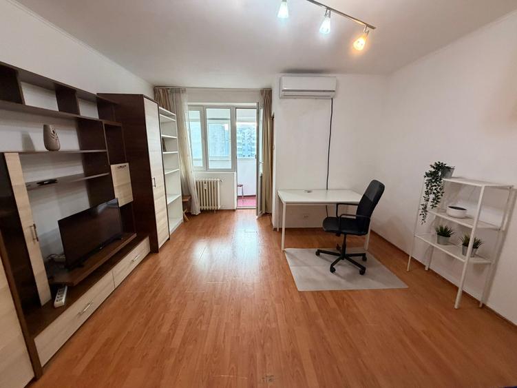 Garsoniera Auchan Vitan An  Constructie 1979 Metrou Dristor 14 min - 1