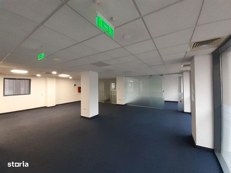 Spa?iu ultracentral de birouri de inchiriat - 4