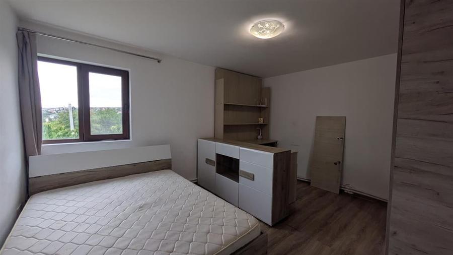 de inchiriat 4 camere, Valea adanca in spate la Capitol - 2