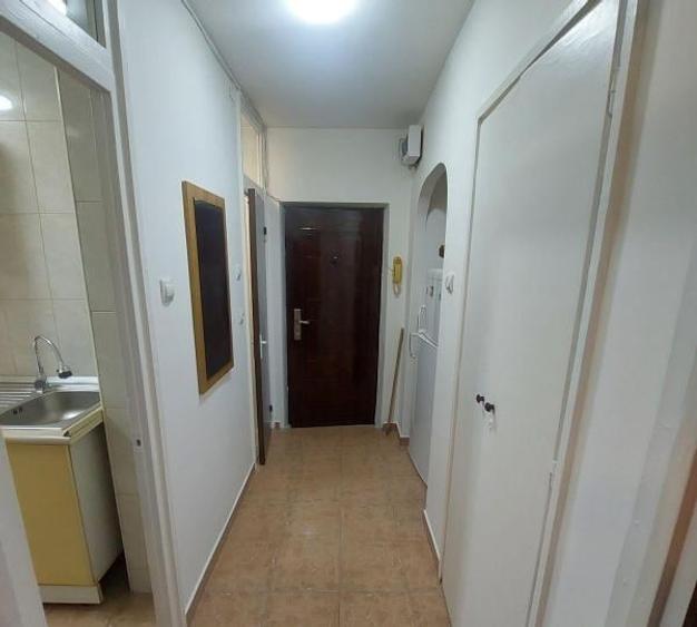 Dristor, garsoniera, bloc mixt, 1 minut metrou, mobilata - 4