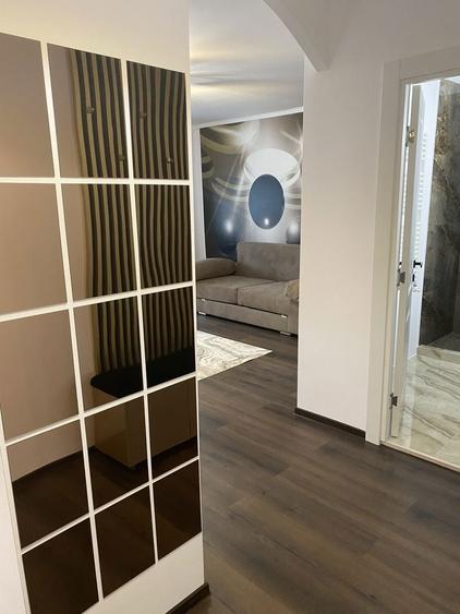 Inchiriez garsoniera - 2