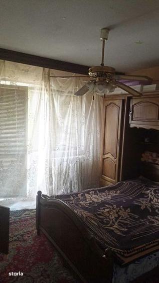 Vand apartament 2 camere decomandat etaj 4 zona IRUC - 1