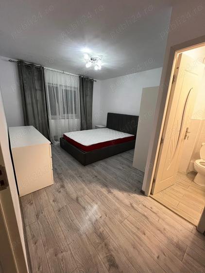 Inchiriez apartament cu 3 camere decomandat - 1