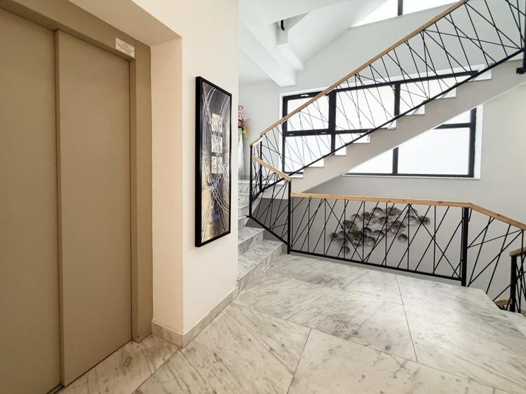 Vedere frontală la mare- Apartamant cu 2 camere in Mamaia Nord - 6