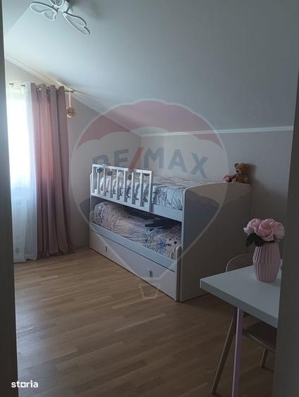 Casa / Vila de vanzare pe str Mihai Pitei nr22 Radauti - 10