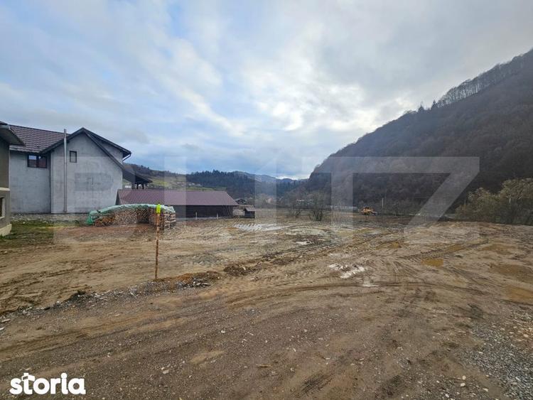 Casa cu 4 camere, demisol si teren 300 mp, Mihoesti, Campeni - 2