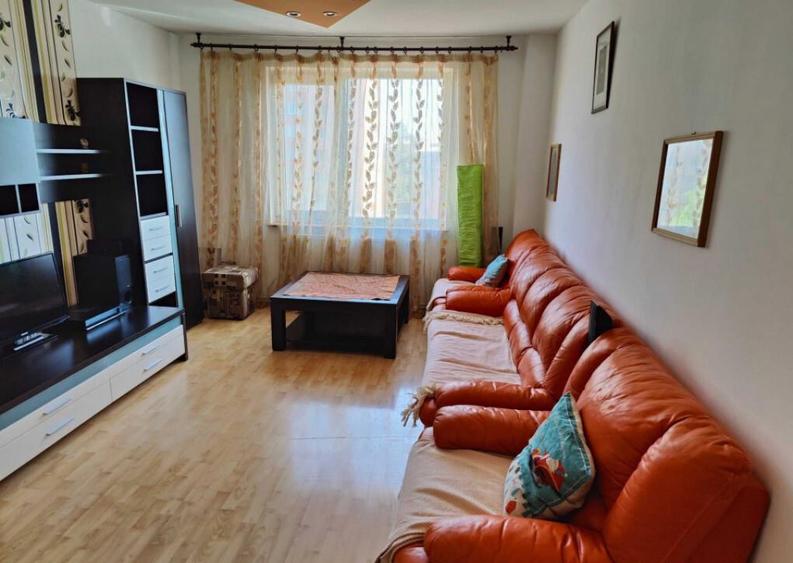 Apartament de inchiriat 3 camere -Astra - 8