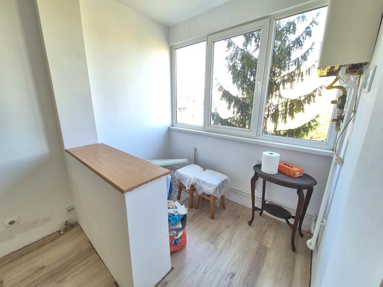 Vanzare garsoniera  zona Astra Str.Soarelui etajul 4 din 9 bloc cu 2 lifturi - 5