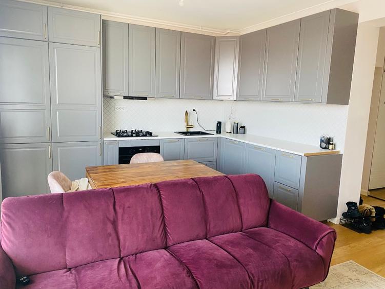 Vand aparatament cu 3 camere,  - 3