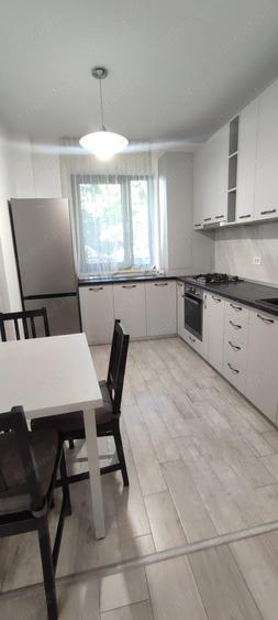 Inchiriez 2 camere decomandate metrou IANCULUI - 6