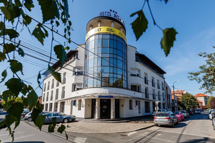 De inchiriat cladire destinatii multiple - centru Timisoara - 12