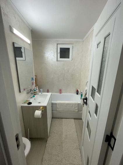 Schimb ap 3 camere decomandat ultracentral cu casa in Roman sau imprejurimi (Horia, Cordun,Balcescu) - 4