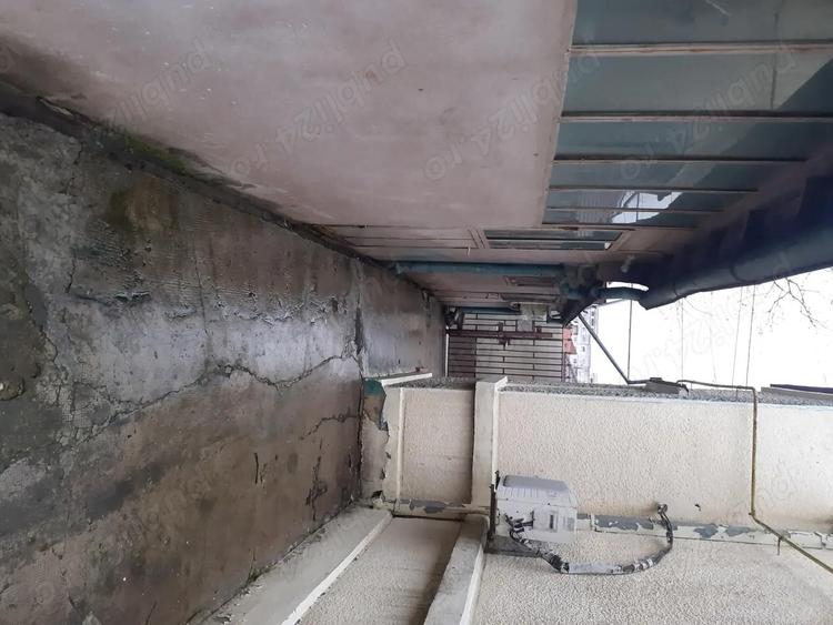 Vanzare Casa din caramida, supr. totala este de 387.mp., supr. const.121mp., str. Garii cu M. Bravu - 18