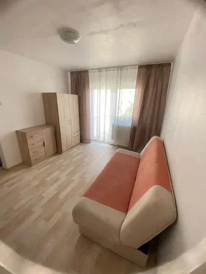 Proprietar, inchiriez garsoniera in Arad, zona centrala, Pia?a Mihai Viteazul - 4