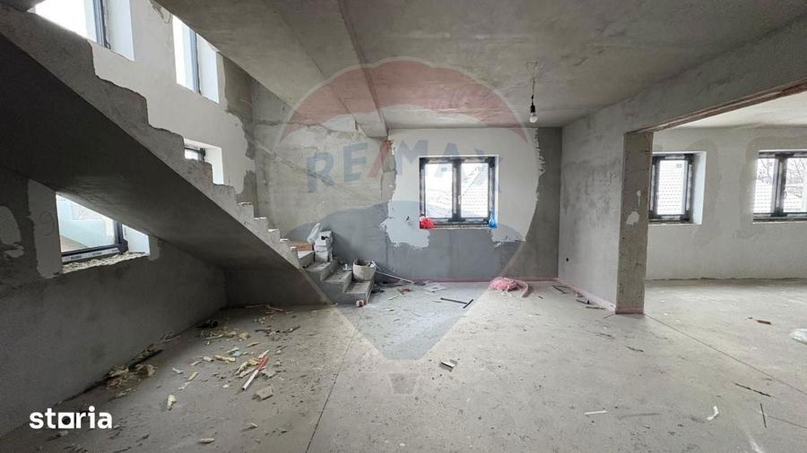Casa noua, premium, cu panorama superba asupra ora?ului - 3