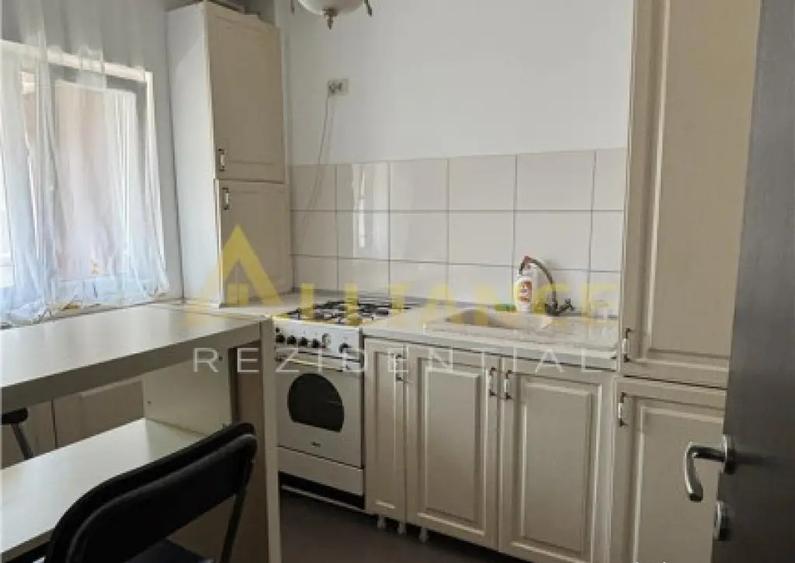 Garsoniera spatioasa bloc 2015 || centrala proprie || Drumul - 2