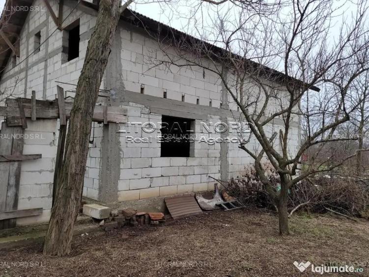 Exclusivitate-Valu lui Traian, P+M, teren 549 mp,front stradal 21,95 m - 3