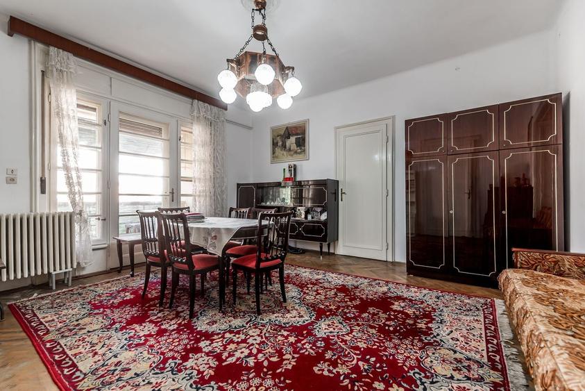 Etaj întreg vis-à-vis de Tribunalul Arad | 269 mp | Demisol privat - 4