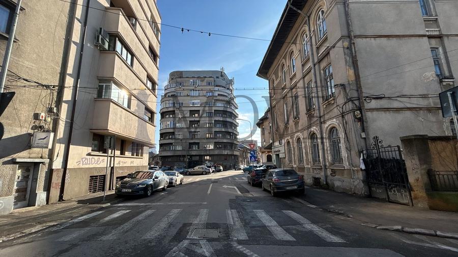 Un apartament plin de emoție in imobil istoric - 25