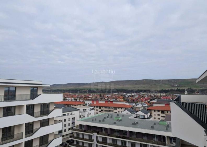 Apartament tip penthouse de vanzare Flore?ti, zona Eroilor