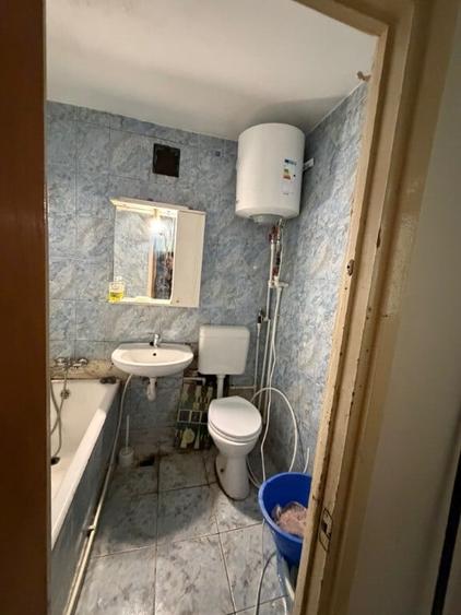 Apartament 3 camere de vanzare Sector 4, Aparatorii Patriei - 2