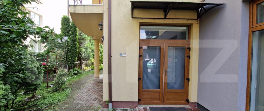 Spatiu comercial de vanzare, 181 mp, in partea de jos a oras - 9