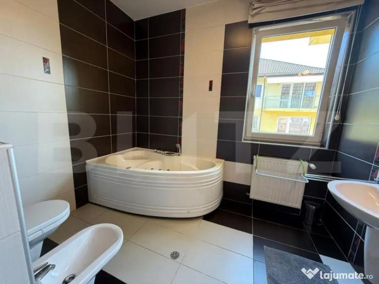 Apartament 3 camere, 107 mp, 2 parcari, garaj, zona strazii - 5