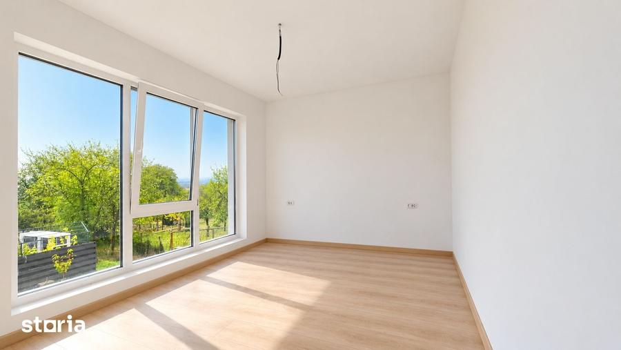 Casă cu 4 camere cu Teren 400 Mp în Miroslava