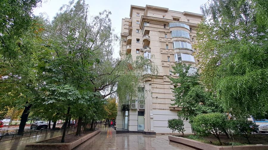 APARTAMENT 2 CAMERE BULEVARDUL UNIRII  BLOC MONOLIT 250 METRI METROU UNIRII