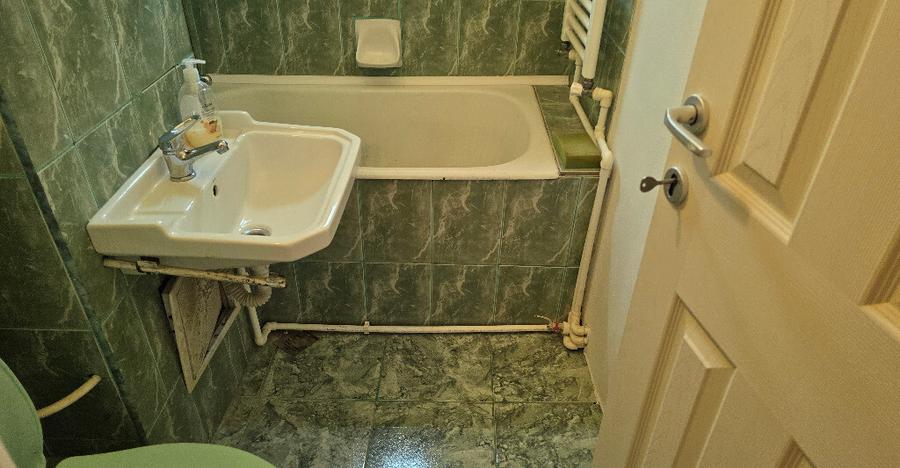 Vand apartament cu 2 camere in Deva, Sala Sporturilor in P-uri, et 3 - 6