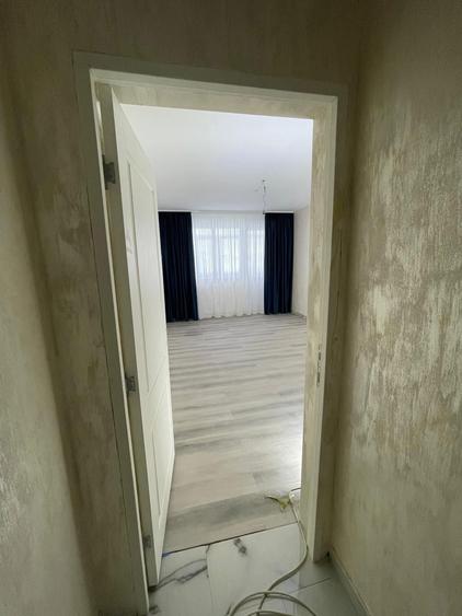 Vand apartament 3 camere complet renovat - 2