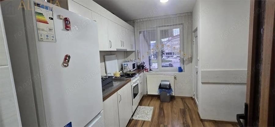 Apartament 3 camere ultracentral Zona Coroana de Aur, Bistrita, BN - 3