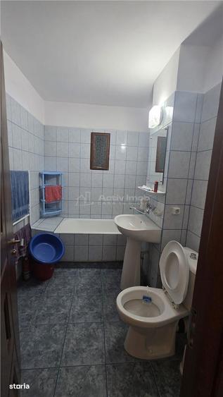 Apartament 2 decomandat,CT, etaj 4 - Pelendava - 1