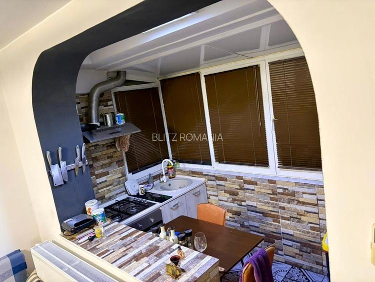 Apartament 3 camere, 60 mp, zona Piata Centrala