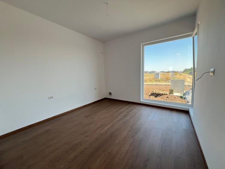 Casa parter 3 camere  in ansamblu rezidential-apa curenta-str asfaltata - 7