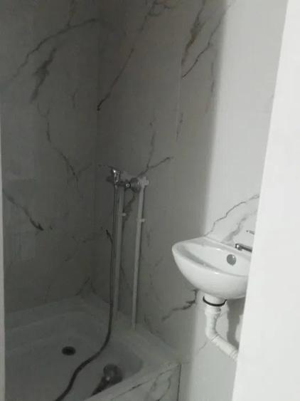 Garsoniera, etaj 1, zona Baza 3 - 3