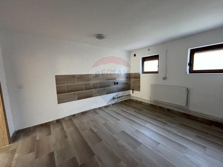 Casă cu 6 camere de vânzare în Pitești - 18