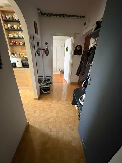 Apartament de Vanzare - 3
