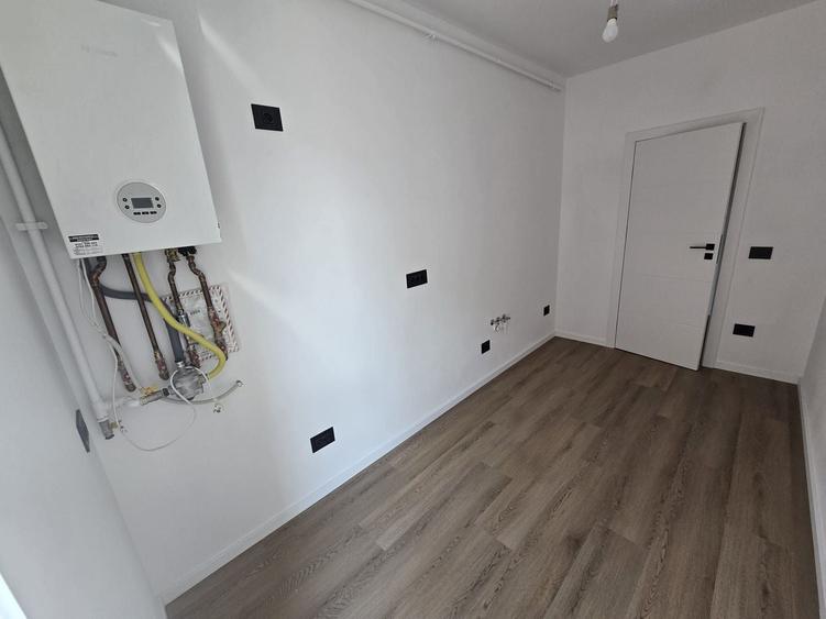 Apartament superb pe 2 niveluri. Bucatarie inchisa. 2 Locuri de Parcare. - 4