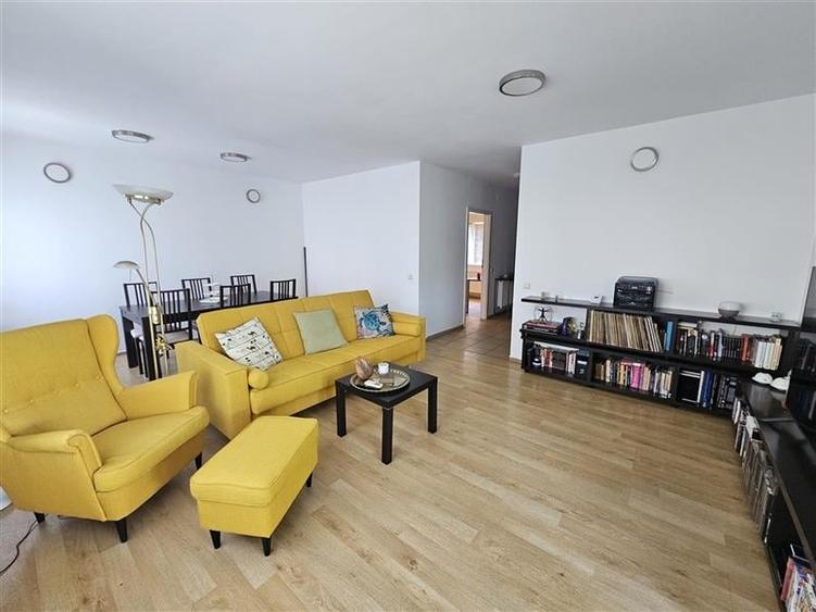 Casuta cu flori si miresme din Pipera situata in ansamblu rezidential securizat, - 1